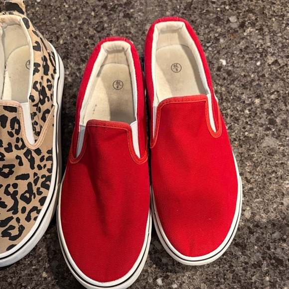 Lot 3 pairs slide-ons, including Blowfish, all size 8 - Picture 5 of 5